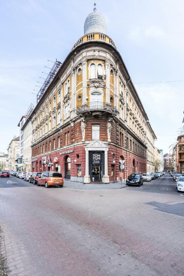 Bpr Thrill Design With A/c Budapeste