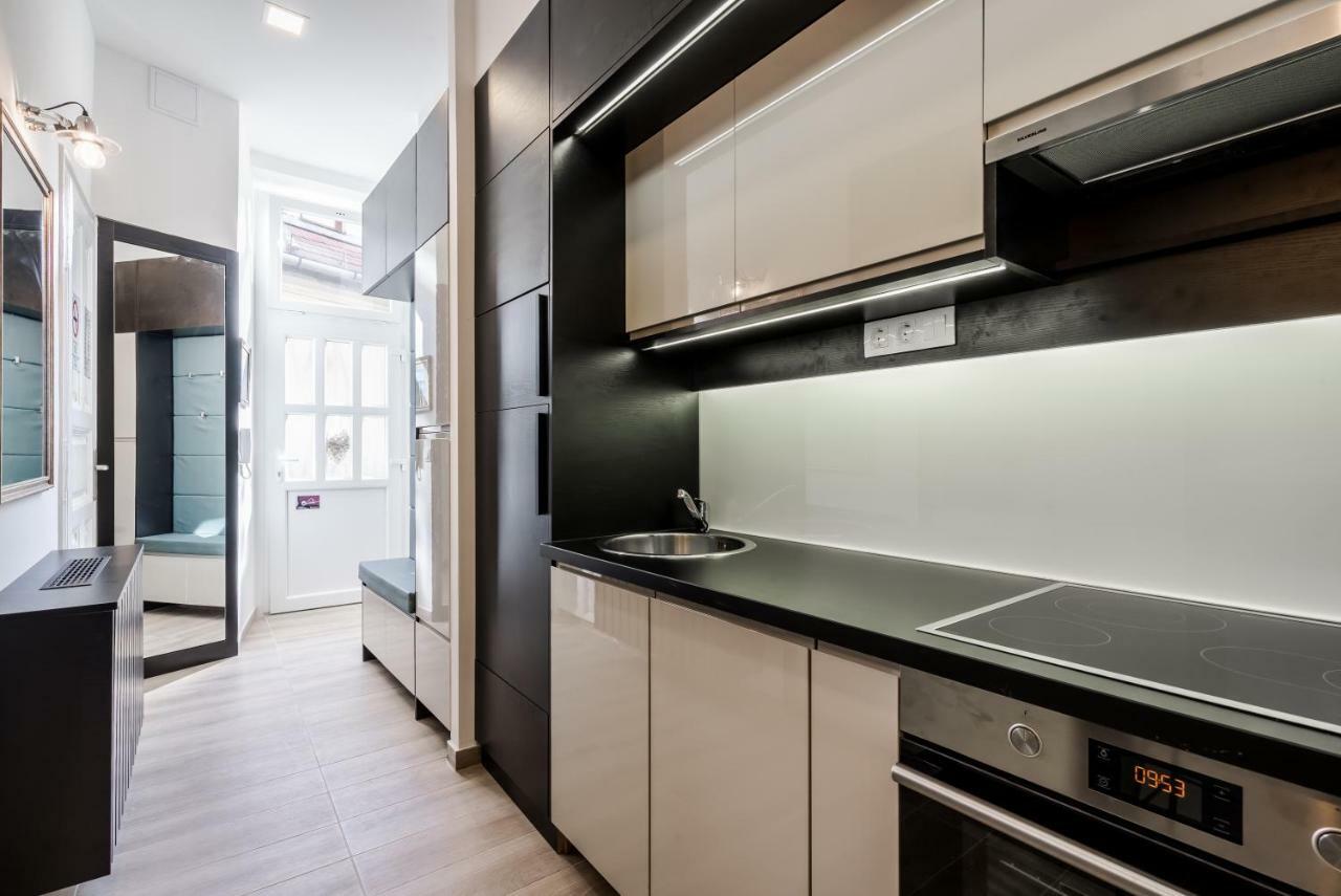 Appartement Bpr Thrill Design With A/c Budapest